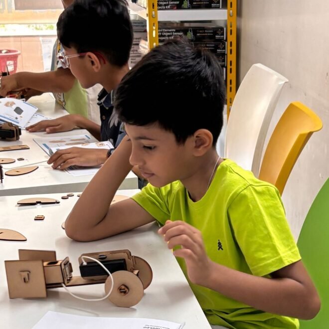 Kid making robo crawler